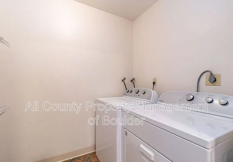 1817 Grove St #3 — Photo 8