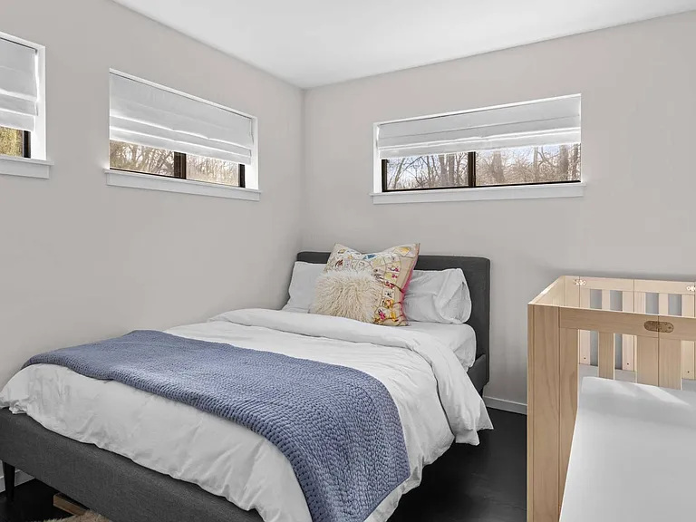 79 Spring Pond Ln — Photo 18