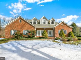 14419 Misty Valley Rd, Phoenix, MD 21131