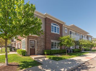 5533 Arbor Chase Dr, Ann Arbor, MI
