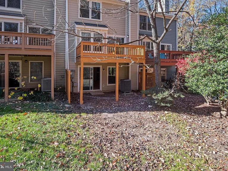 1602 Oak Spring Way — Photo 19