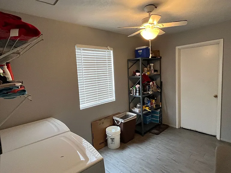 131 Voyager Ln — Photo 10