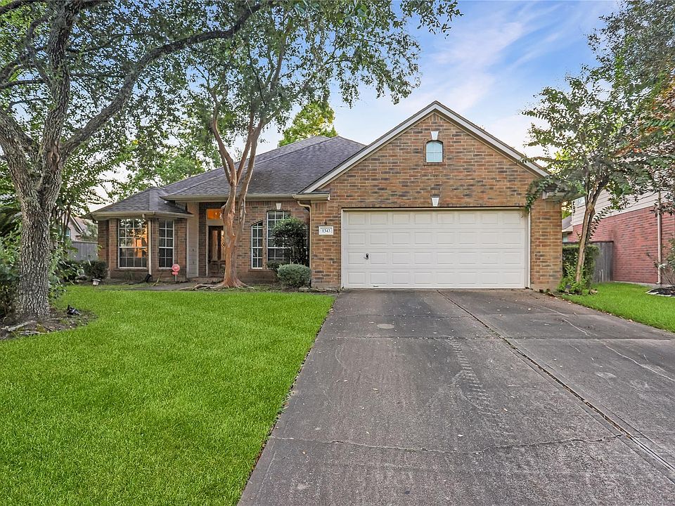 1st image of 1343 Summer Terrace Dr