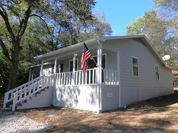 3rd image of 708 Ellington St