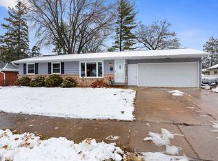 1368 Langlade Ave, Green Bay, WI 54304