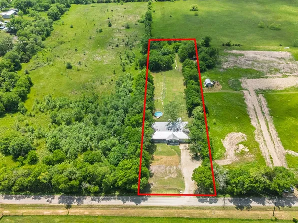 305 County Road 2241, Greenville, TX 75402