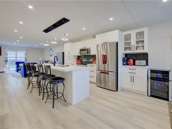 6 Hanlon Pl, Brant, ON N3L 3E3