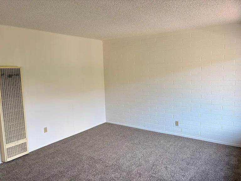 390 Cedar St #19 — Photo 6
