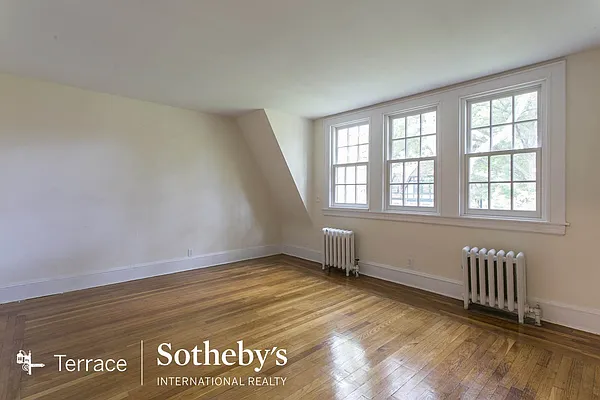 Rented by Terrace Sotheby's International Realty | media 4