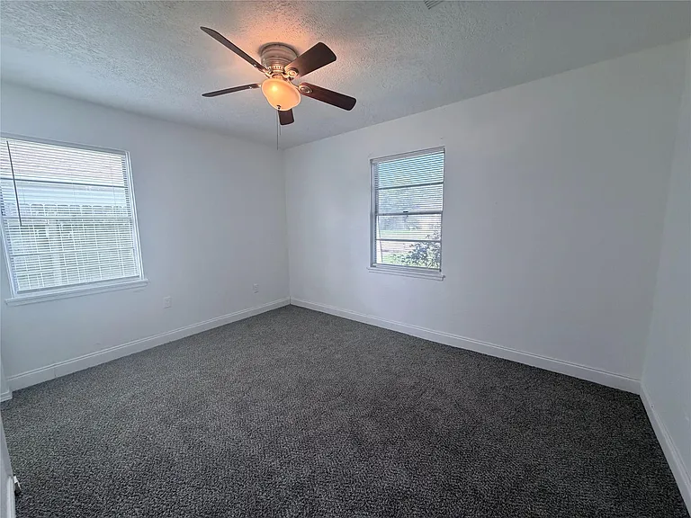 2217 Basket St — Photo 8