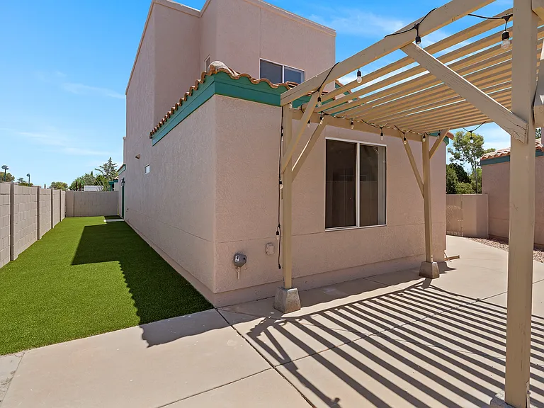4295 Desert Springs Trl — Photo 28