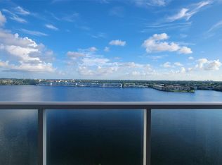 1301 NE Miami Gardens Dr APT 1014W, Miami, FL 33179