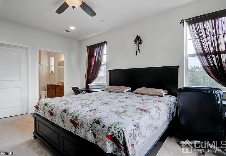 331 Pond Ln — Photo 18