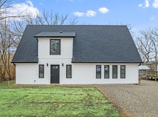 6707 Darby Blvd, Grove City, OH