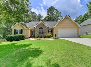 1941 Flowering Dr, Grayson, GA 30017