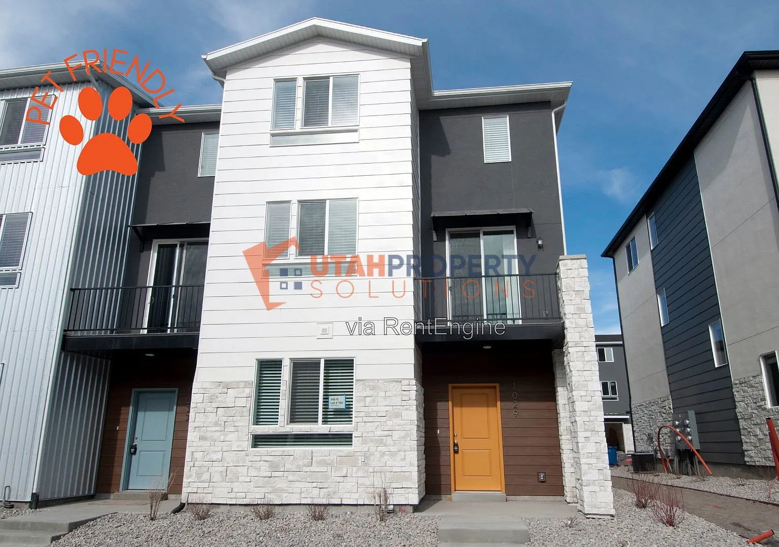 4 bed, 3.0 bath, 2024 sqft, $2,045 — Photo 1