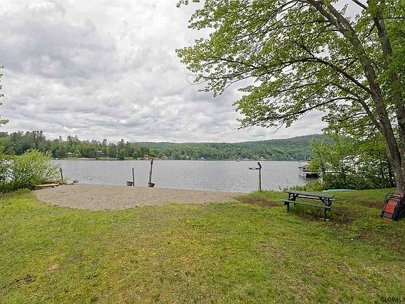 3rd image of 91 Brant Lake Heights Dr