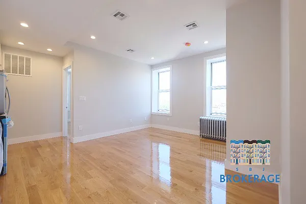 Rented by SBJ Brokerage, LLC | media 9