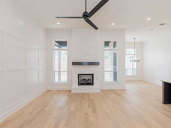 3rd image of 4180 Palo Pinto Creek Cir