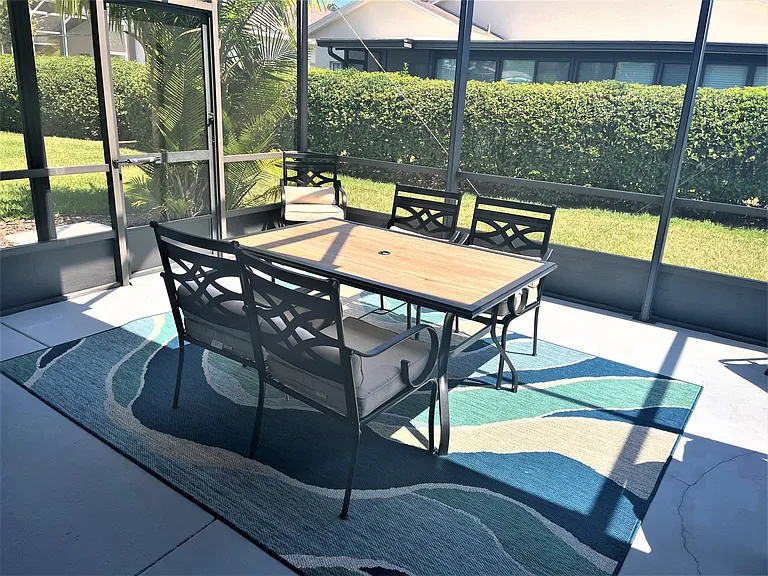 289 Falling Water Dr — Photo 15