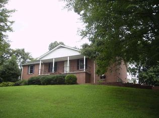 1031 W Dana Kepley Rd, Westmoreland, TN 37186