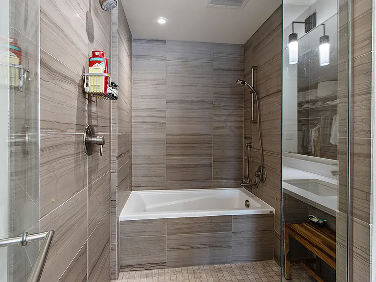 1750 Wewatta St #427 — Photo 12
