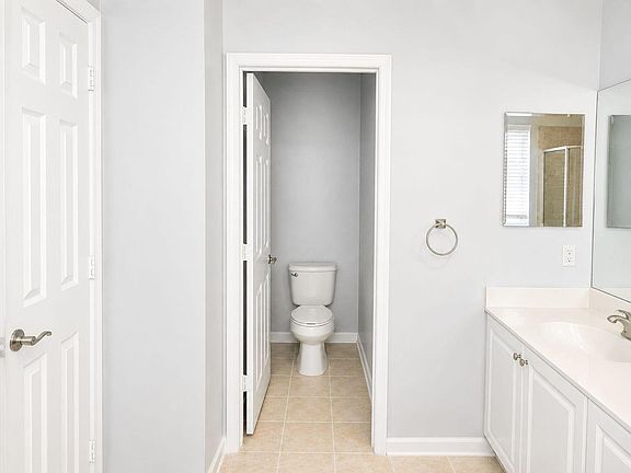 4th image of 4720 Mimosa Place #909
