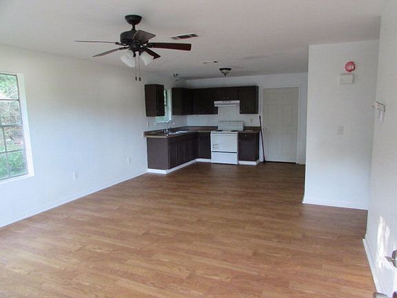 4th image of 1244 W Debard St