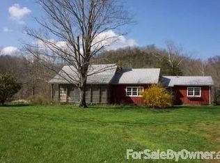 2121 Charlie Morrison Rd, Columbia, KY 42728