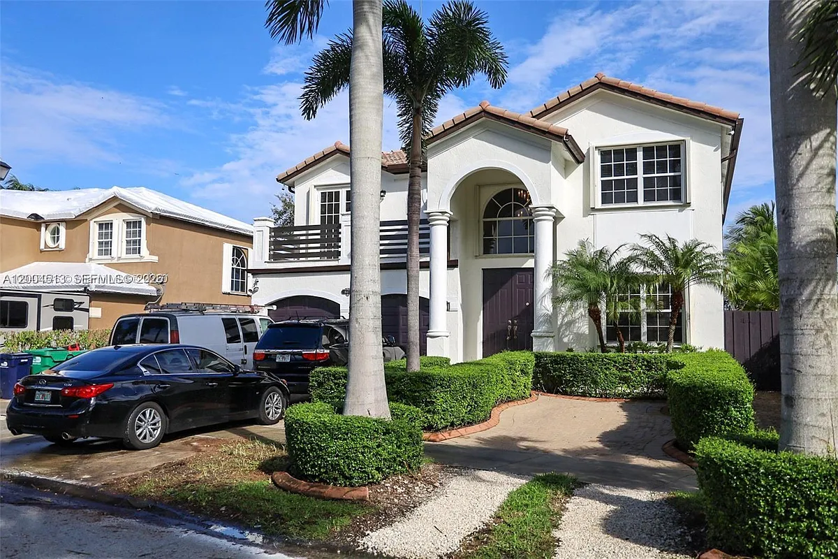 Building Photo - 16473 SW 59th Ter