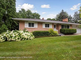 207 Cambridge Dr, Charlotte, MI 48813