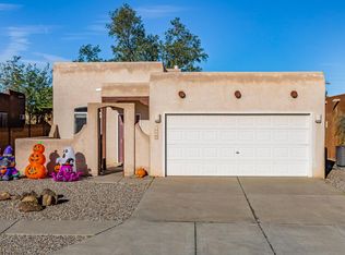 6443 Brenton Dr NW, Albuquerque, NM 87120