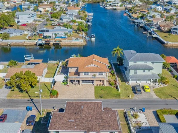 3345 Gulfview Dr, Hernando Beach, FL 34607