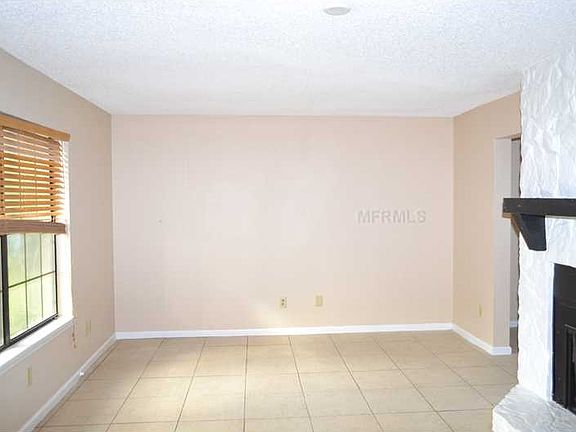 3rd image of 5319 Bradbury Ct
