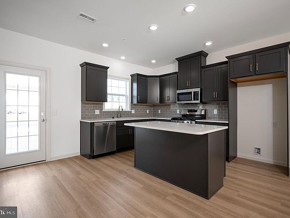 5th image of 2447 Spring Water Cir