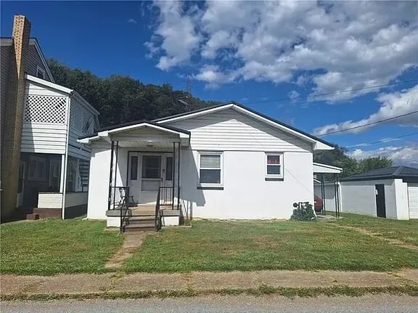 508 Indiana Rd, Creekside, PA 15732