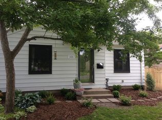 2451 Beverly Rd, Saint Paul, MN 55104