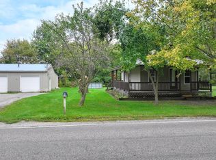 1411 Chesaning St, Saint Charles, MI 48655