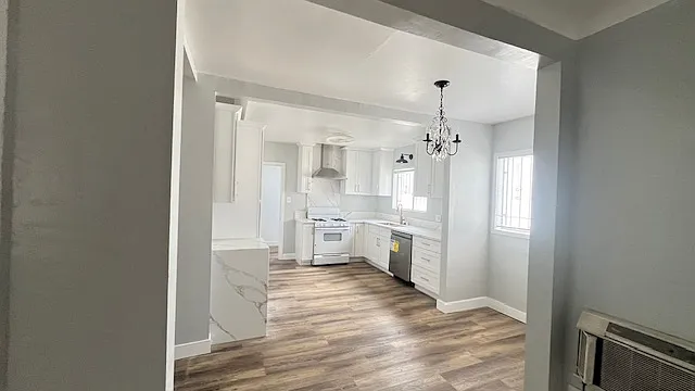 16241 Chicago Ave — Photo 9