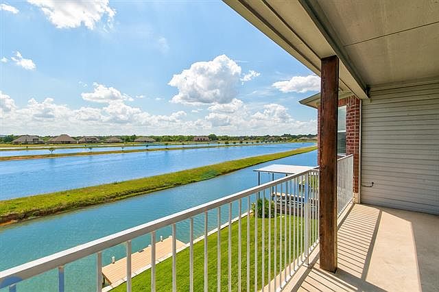 1st image of 3908 Upper Lake Cir