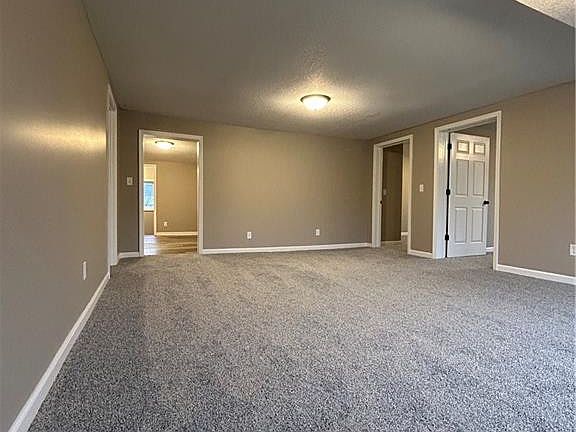3rd image of 904 E Water St