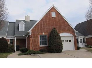 29 W Village Rd, Newark, DE 19713