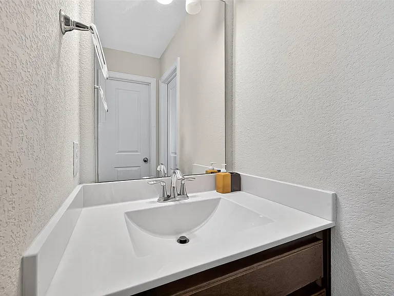 10519 Forfar Ln — Photo 33