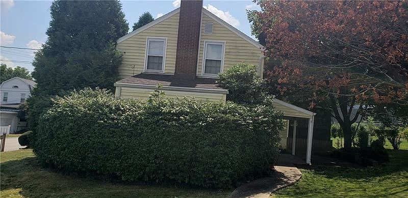 2nd image of 300 Maryland Ave
