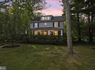 132 Voorhees Ave, Pennington, NJ 08534