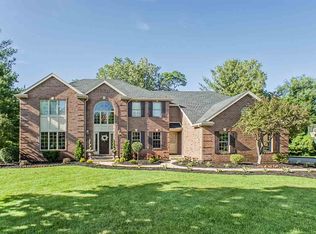 17771 Ashford Hills Ct, Granger, IN 46530