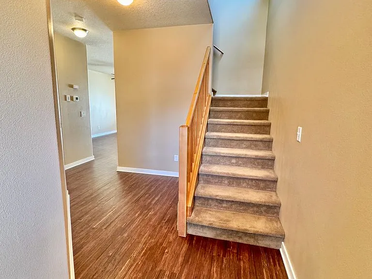 2401 NE 114th Ct — Photo 2