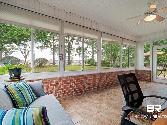 5th image of 216 Lake Ridge Dr