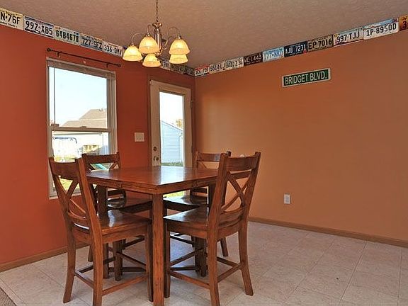 5th image of 6532 Hunters Chase Ln