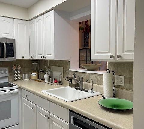 5th image of 2545 S Ocean Blvd APT 303